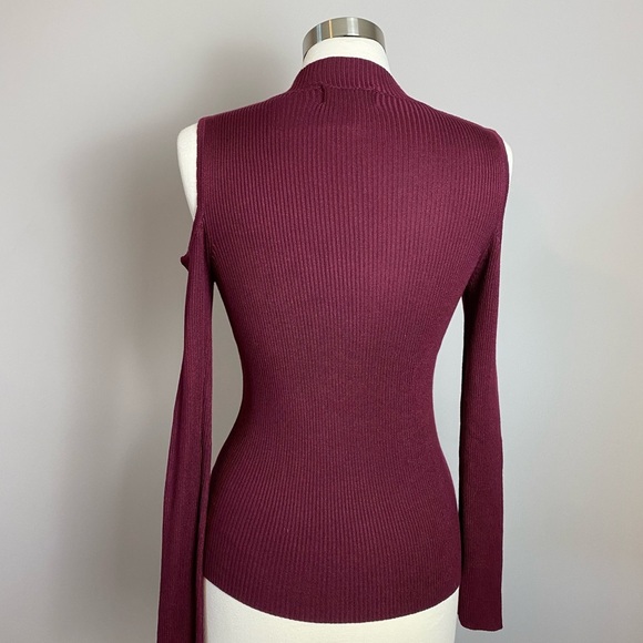 NWTs Maroon Burgandy Cold Shoulder, Cut-Out, Feminine, Ribbed, Fitted Sweater - Picture 4 of 9